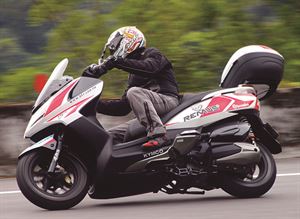 KYMCO NIKITA 300  光達精品改裝車試乘