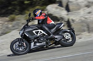 持續進化的黑暗騎士　DUCATI DIAVEL