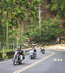 重車旅人 中部悠閒小跑首選  台21線的源頭──天冷山道