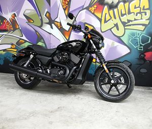 HARLEY-DAVIDSON STREET 750     劃時代的街頭小霸王