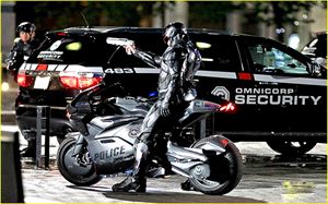 KAWASAKI Z1000　近未來警用機車　由川崎重工傾力打造
