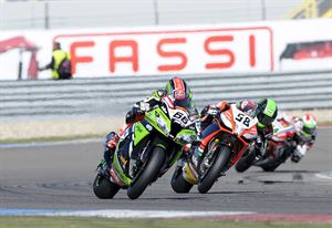 2013 WSBK Round3 in Assen, Netherland   擋不住的Tom Sykes，勢如破竹的勝利！