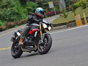 國內試乘TRIUMPH SPEED TRIPLE R