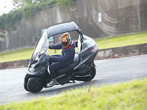 國內試乘ADIVA AD3 300