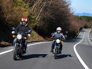 YAMAHA SR400 vs KAWASAKI ESTRELLA