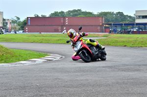 KYMCO RACING S