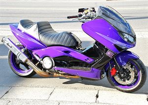 YAMAHA TMAX