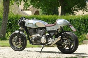 HESKETH全車鍍金Sonnet即將上市