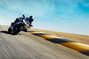 Alex Lowes 續留YAMAHA