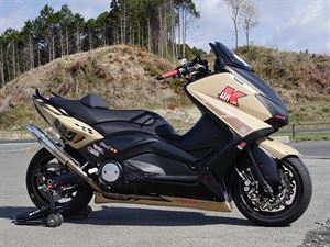 YAMAHA TMAX