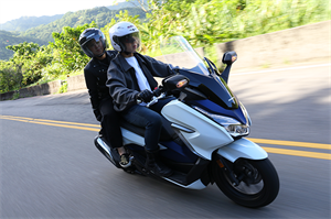 更新、更瘦、更科技：2018 NSS 300