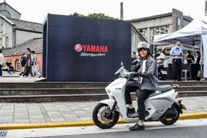體驗EC-05！！YAMAHA FUTURE TAXI 華山站