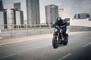 TRIUMPH TRIDENT 660正式亮相