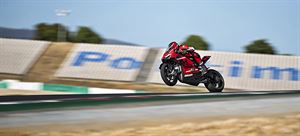 馬力重量比至上的藝術品 Ducati superleggera v4