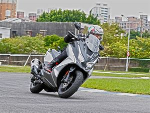 KYMCO DT X360