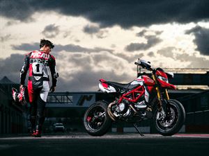 全新版本Hypermotard 950 SP