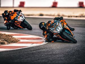 2022 KTM RC390